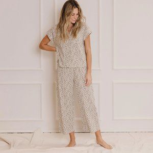 Rylee + Cru  Click to expand Organic Cropped Pajama Set - Holly Vines - Natural